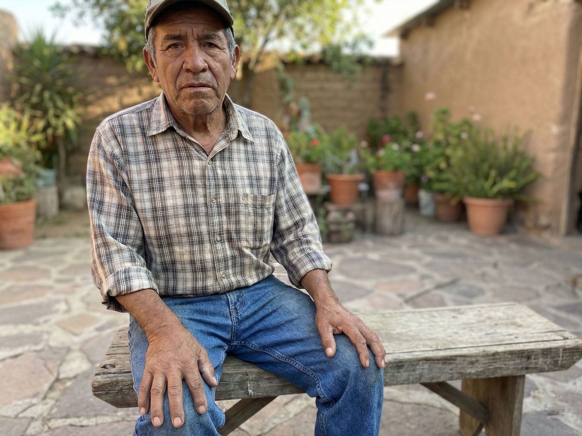 Hombre haciendo anclaje para recuperar la claridad mental